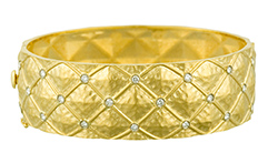 Yellow-gold, bracelet, bangle, Hammered, diamonds, HERCO Jewelry, Lee Richards Fine Jewelry, Point Pleasant, NJ,